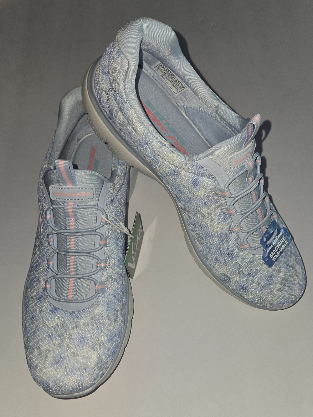 Skechers Summit Watercolor Slip On Sneakers. NWT. Size 8.5. Style Wildflower